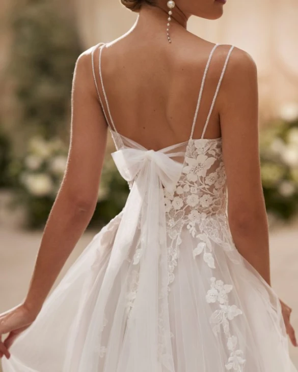 Bow at back of wedding dress