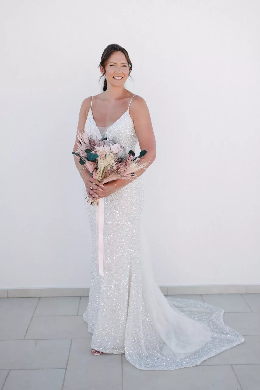 Font image of Rachel Ash bride in Santorini